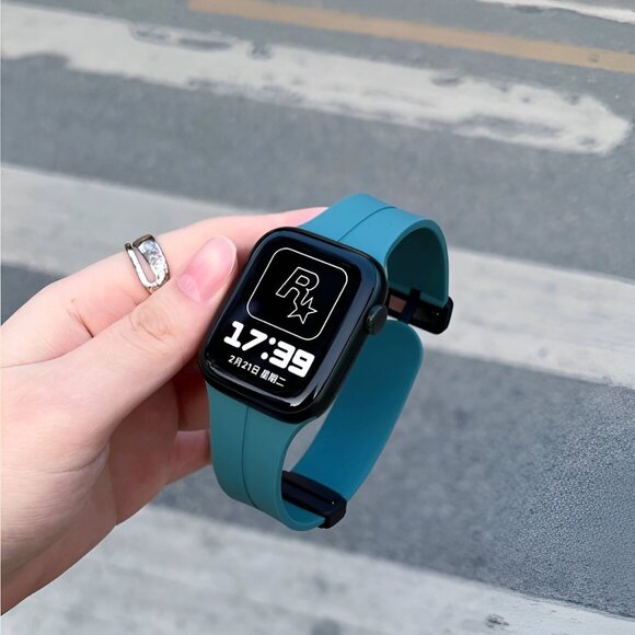 Apple Watch Band Waterproof Magnetic Adjustable Stylish Strap Watch Band Green - Picture 1 of 8